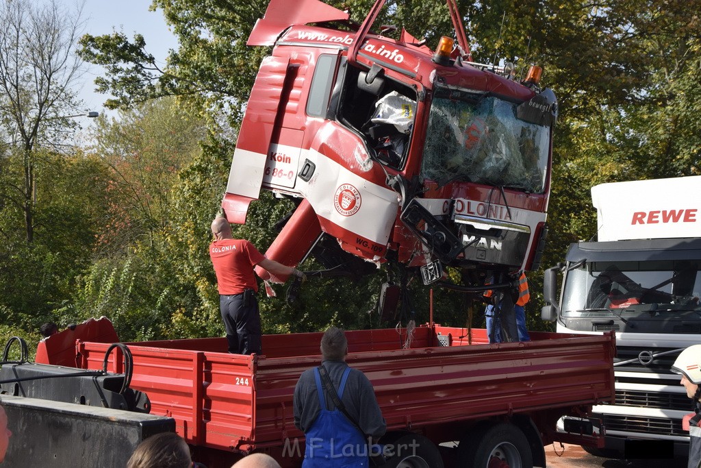 Schwerer VU PKlemm A 57 Rich Innenstadt Hoehe Koeln Chorweiler P132.JPG - Miklos Laubert